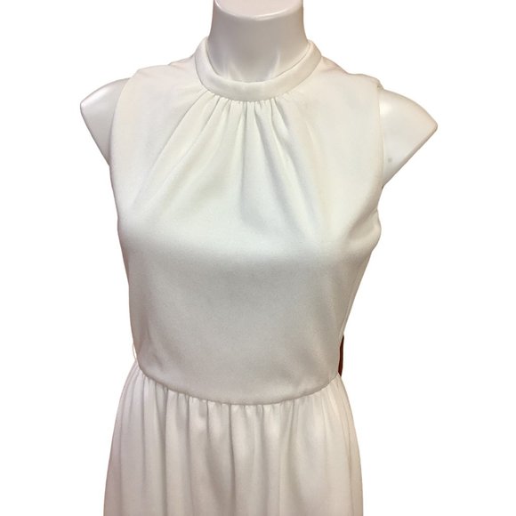1960s-70s Carlye White Maxi Dress - Picture 6 of 8
